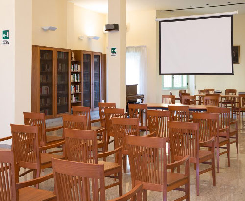 خوابگاه-رجینا-موندی