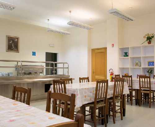 خوابگاه-رجینا-موندی